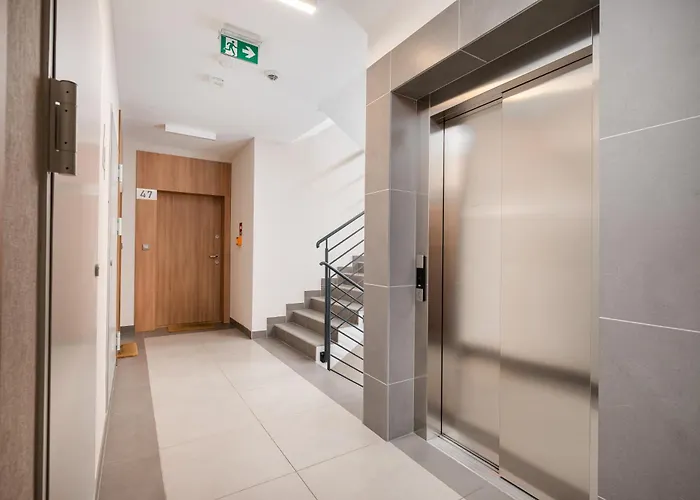 Bialoleka Charming By Bookinghost 바르샤바