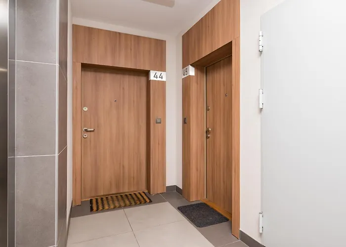 Bialoleka Charming By Bookinghost *